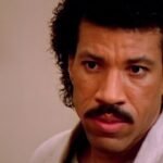 Lionel Richie – Hello (Official Music Video)